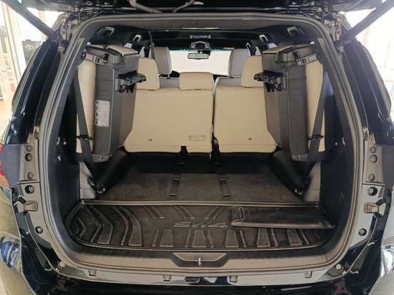 TOYOTA-HILUX SW4-2.8 D-4D TURBO DIESEL DIAMOND 7L 4X4 AUTOMÁTICO TOYOTA-HILUX SW4-2024