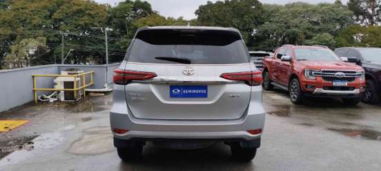 TOYOTA-HILUX SW4-2021