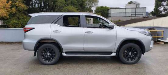 TOYOTA-HILUX SW4-2021