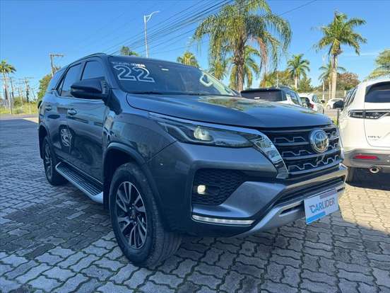 TOYOTA-HILUX SW4-2.8 D-4D TURBO DIESEL SRX 7L 4X4 AUTOMÁTICO TOYOTA-HILUX SW4-2021