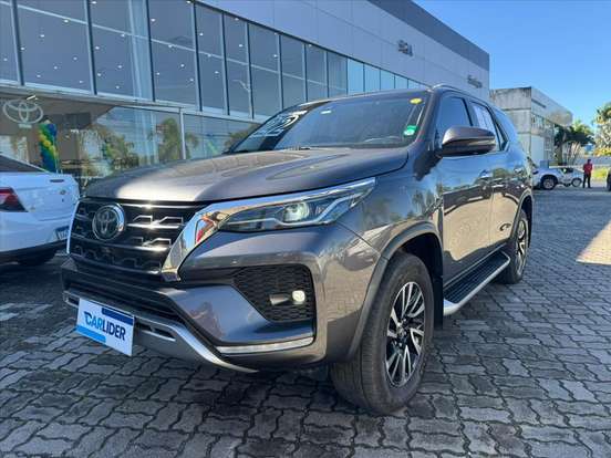 TOYOTA-HILUX SW4-2021