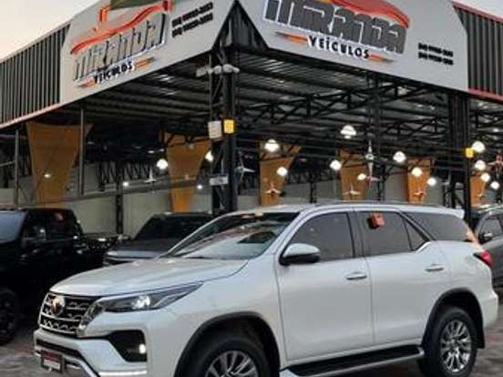 TOYOTA-HILUX SW4-2.8 D-4D TURBO DIESEL SRX 7L 4X4 AUTOMÁTICO TOYOTA-HILUX SW4-2021
