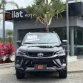 TOYOTA HILUX SW4 2.8 D-4D TURBO DIESEL SRX PLATINUM 7L 4X4 AUTOMÁTICO TOYOTA HILUX SW4 2.8 D-4D TURBO DIESEL SRX PLATINUM 7L 4X4 AUTOMÁTICO