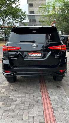 TOYOTA-HILUX SW4-2024