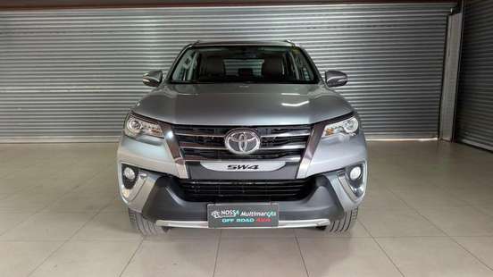 TOYOTA-HILUX SW4-2016