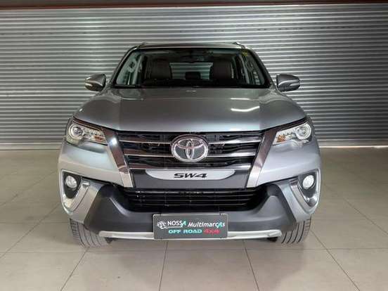 TOYOTA-HILUX SW4-2.8 SRX 4X4 16V TURBO INTERCOOLER DIESEL 4P AUTOMÁTICO TOYOTA-HILUX SW4-2016