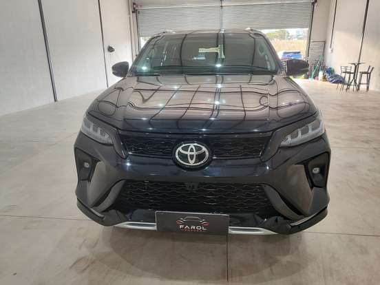 TOYOTA-HILUX SW4-2.8 SRX 4X4 7 LUGARES 16V TURBO INTERCOOLER DIESEL 4P AUTOMÁTICO TOYOTA-HILUX SW4-2020
