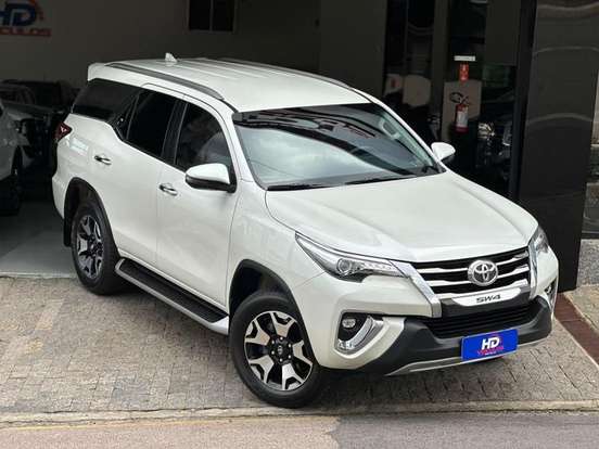 TOYOTA-HILUX SW4-2019