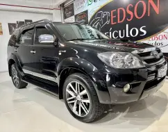 TOYOTA HILUX SW4 3.0 SRV 4X4 16V TURBO INTERCOOLER DIESEL 4P AUTOMÁTICO TOYOTA HILUX SW4 3.0 SRV 4X4 16V TURBO INTERCOOLER DIESEL 4P AUTOMÁTICO