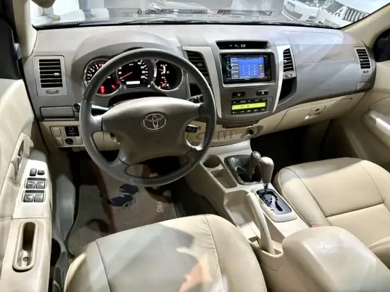 TOYOTA-HILUX SW4-2007