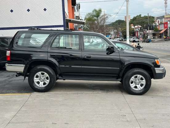 TOYOTA-HILUX SW4-3.0 4X4 8V TURBO DIESEL 4P MANUAL TOYOTA-HILUX SW4-2001