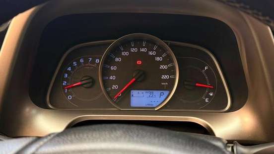TOYOTA-RAV4-2014