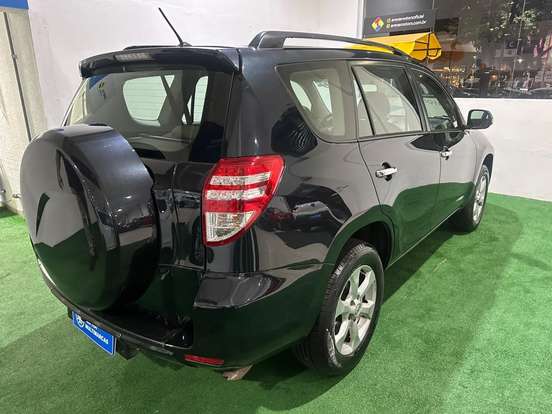 TOYOTA-RAV4-2010