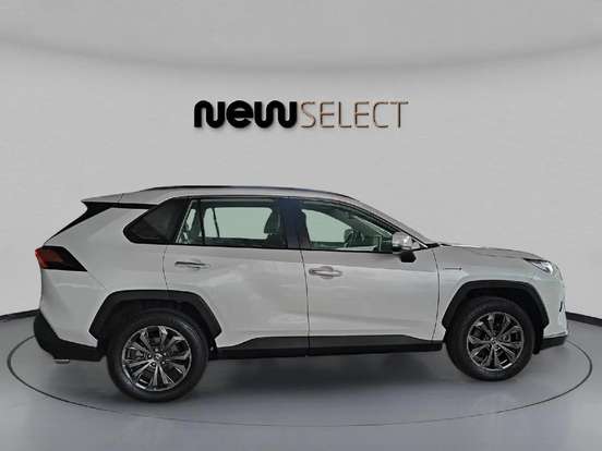 TOYOTA-RAV4-2023