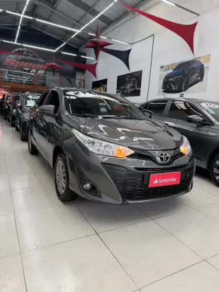 TOYOTA YARIS 1.3 16V FLEX XL LIVE MULTIDRIVE