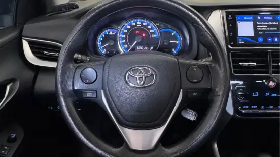 TOYOTA-YARIS-2019