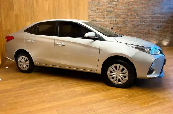 TOYOTA-YARIS-2022