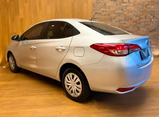 TOYOTA-YARIS-2022