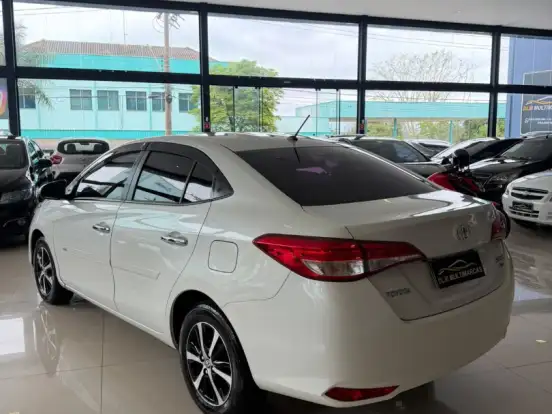 TOYOTA-YARIS-1.5 16V FLEX SEDAN XLS MULTIDRIVE TOYOTA-YARIS-2018