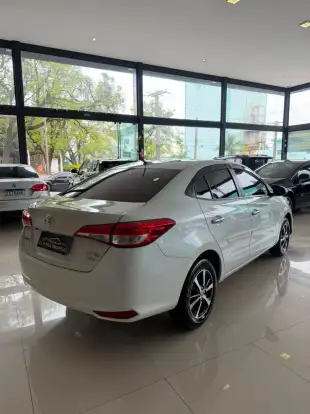TOYOTA-YARIS-2018