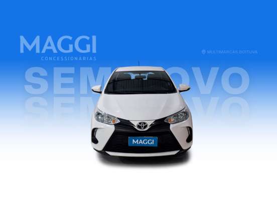 TOYOTA-YARIS-2023