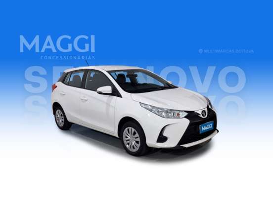 TOYOTA-YARIS-2023