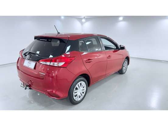 TOYOTA-YARIS-2020