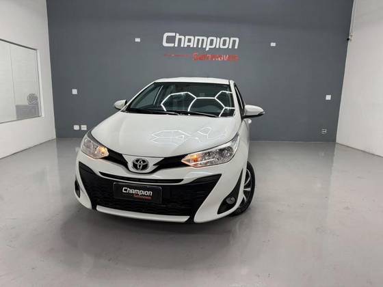 TOYOTA YARIS 1.3 16V FLEX XL LIVE MULTIDRIVE