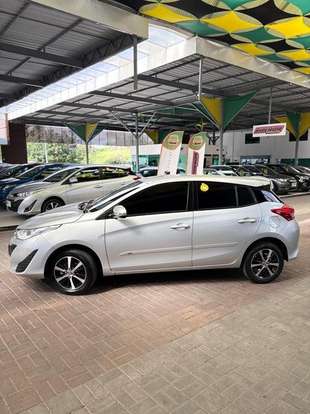 TOYOTA-YARIS-2020