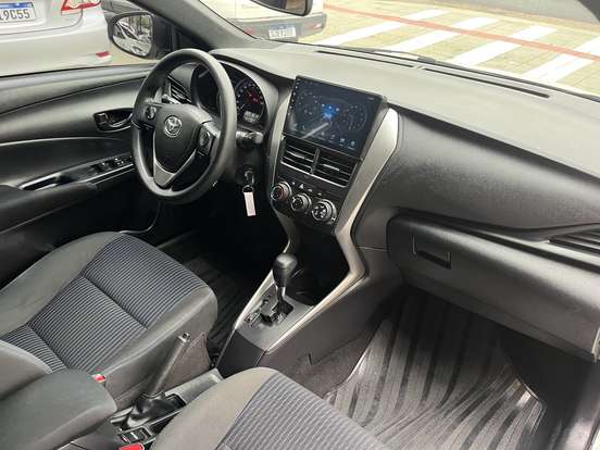 TOYOTA-YARIS-1.3 16V FLEX XL LIVE MULTIDRIVE TOYOTA-YARIS-2019