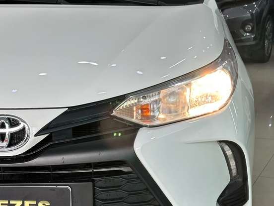 TOYOTA-YARIS-1.5 16V FLEX SEDAN XL MULTIDRIVE TOYOTA-YARIS-2023