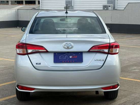 TOYOTA-YARIS-2024