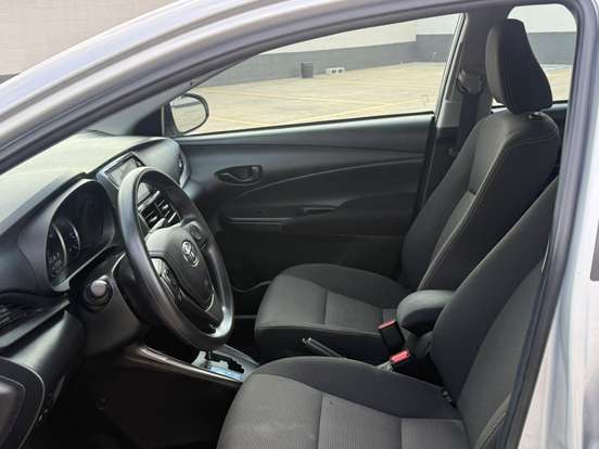 TOYOTA-YARIS-2024