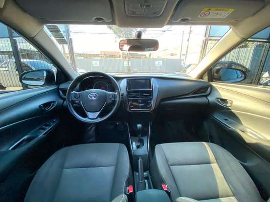 TOYOTA-YARIS-2023