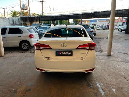 TOYOTA-YARIS-1.5 16V FLEX SEDAN XL PLUS TECH MULTIDRIVE TOYOTA-YARIS-2018