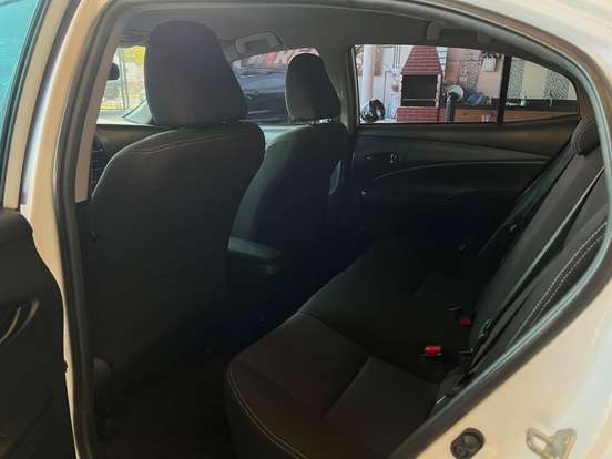 TOYOTA-YARIS-1.5 16V FLEX SEDAN XL PLUS TECH MULTIDRIVE TOYOTA-YARIS-2018