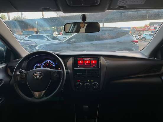 TOYOTA-YARIS-1.5 16V FLEX SEDAN XL PLUS TECH MULTIDRIVE TOYOTA-YARIS-2018