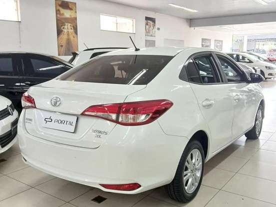 TOYOTA-YARIS-1.5 16V FLEX SEDAN XL PLUS TECH MULTIDRIVE TOYOTA-YARIS-2018