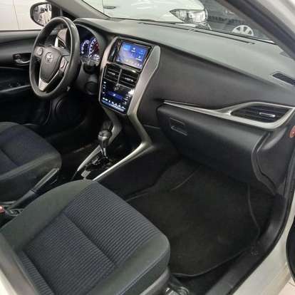TOYOTA-YARIS-2018