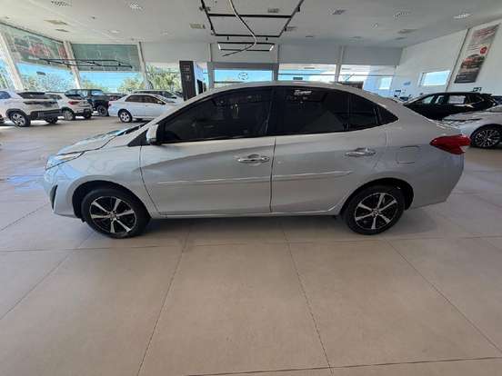 TOYOTA-YARIS-1.5 16V FLEX SEDAN XLS MULTIDRIVE TOYOTA-YARIS-2019