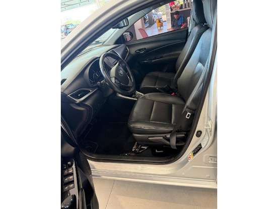 TOYOTA-YARIS-2019
