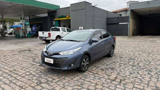 TOYOTA-YARIS-2021
