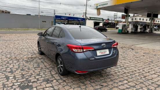 TOYOTA-YARIS-2021