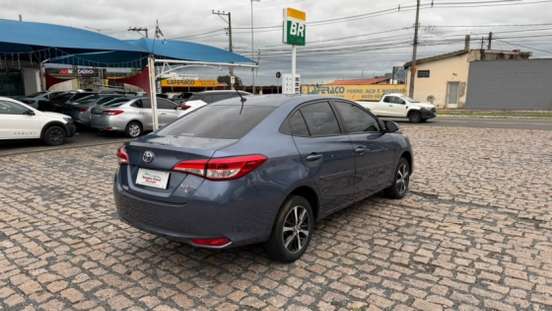 TOYOTA-YARIS-2021