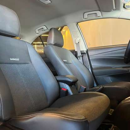 TOYOTA-YARIS-2024