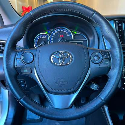 TOYOTA-YARIS-2024
