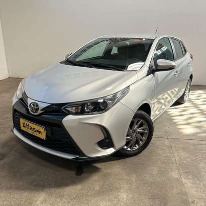 TOYOTA-YARIS-2023