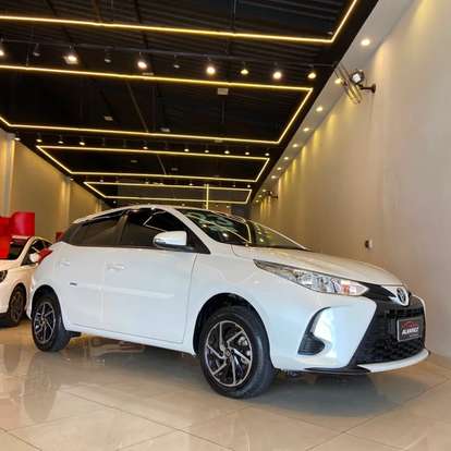 TOYOTA-YARIS-2022