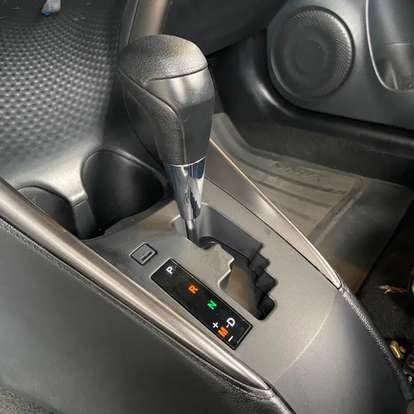 TOYOTA-YARIS-2022