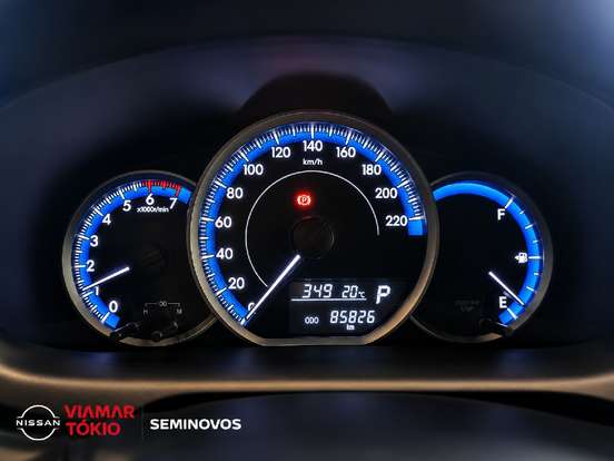 TOYOTA-YARIS-2020
